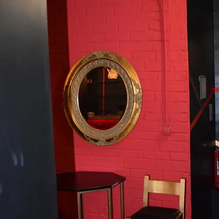 Gatsby Hostel *